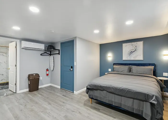 Stay At Luna On N 10Th St